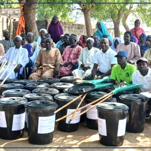 Sédhiou : du matériel de nettoiement offert aux femmes et élèves de la commune