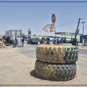 Grève des transporteurs : à Saint-Louis, les usagers se rabattent sur les bus et motos-taxis