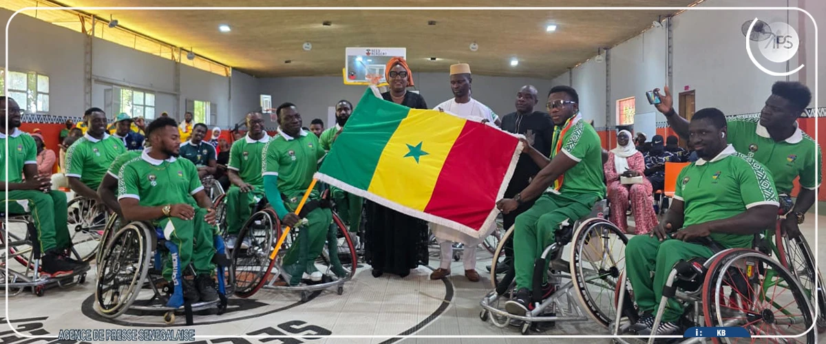 Thiès : le drapeau national remis aux Lions du  basket en fauteuil en partance pour la Coupe d’Afrique