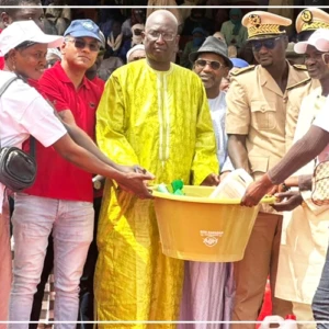 Dagana : don de 4 000 kits alimentaires aux habitants des village de Mbane