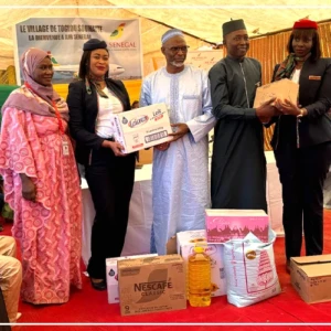 Ramadan : Air Sénégal offre kits alimentaires, bons de formation et produits médicaux à Toglou, Diass et Rufisque