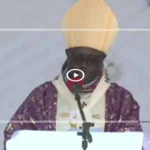 Mgr André Guèye appelle les jeunes à faire preuve de courage face aux épreuves de la vie