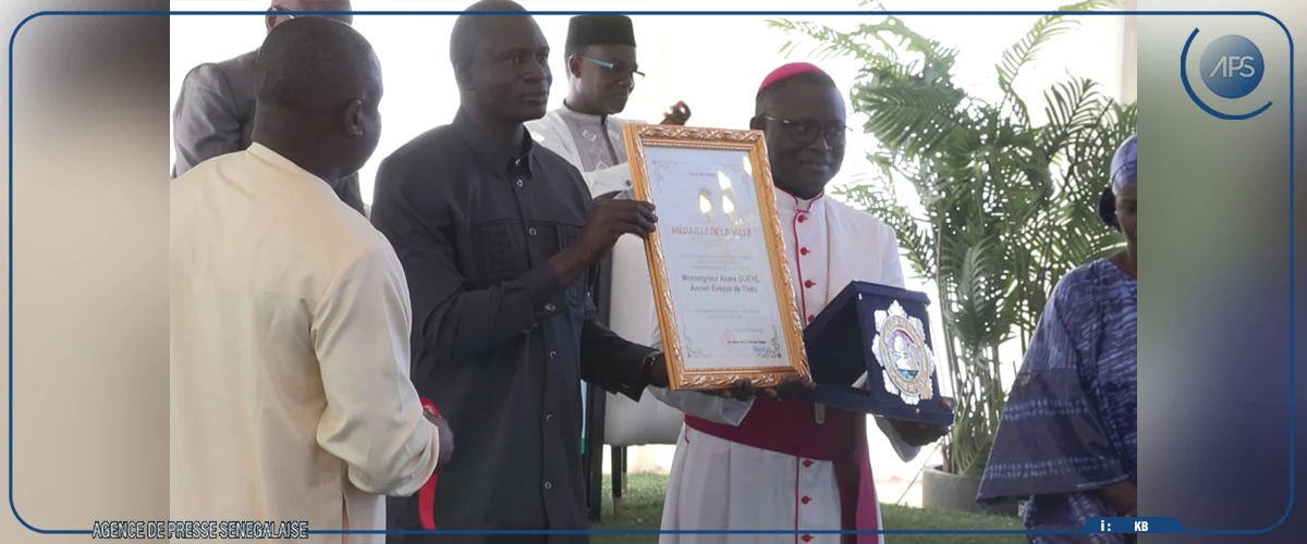 Thiès : le Conseil municipal décore une dizaine de personnalités de la pour services rendus à la communauté