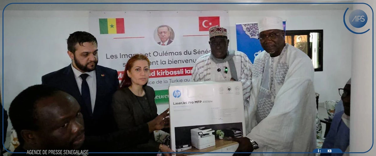 L’Ambassadrice de Turquie offre des équipements à l’Association nationale des imams et oulémas du Sénégal
