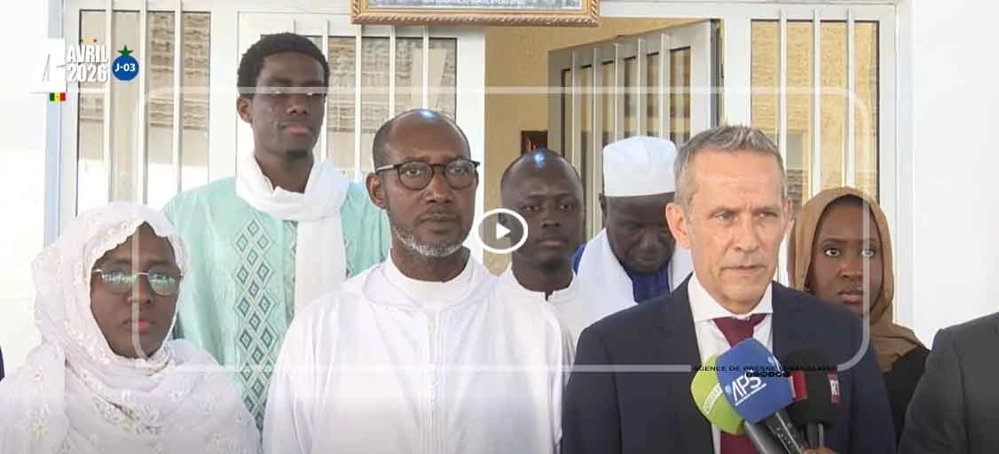 Diplomatie et Spiritualité : Le khalife des Layènes reçoit l’Ambassadeur du Canada