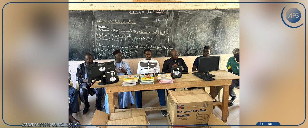 Bokhol : des livres et du matériel informatique offerts à l’école élémentaire de Keur Mbaye