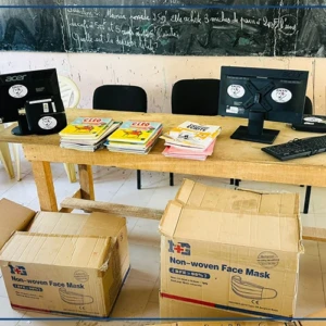 Bokhol : des livres et du matériel informatique offerts à l’école élémentaire de Keur Mbaye