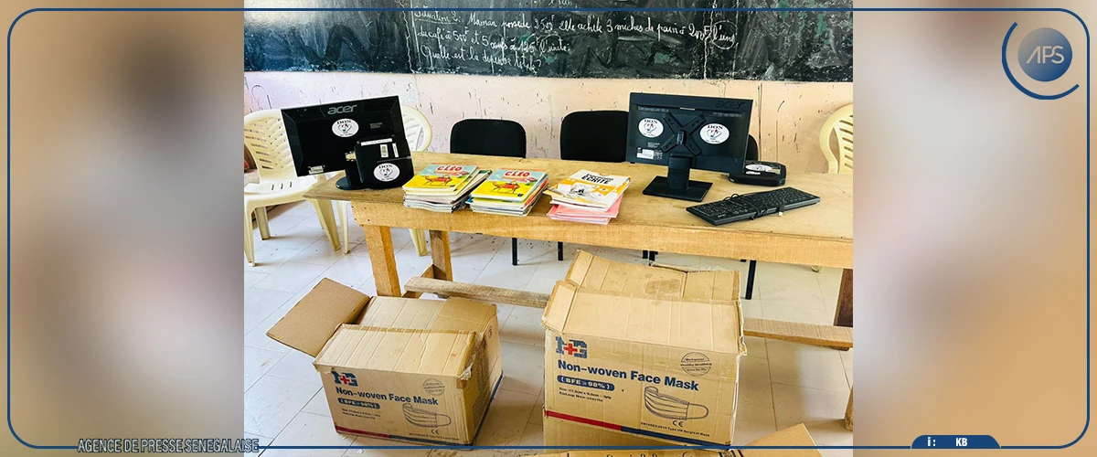 Bokhol : des livres et du matériel informatique offerts à l’école élémentaire de Keur Mbaye
