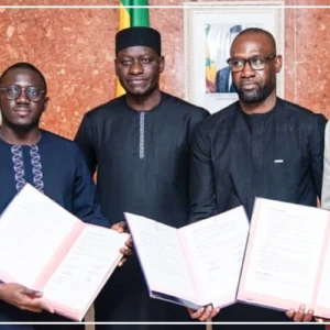 Cadre de vie : des conventions de partenariat signées pour l’aménagement paysager de l’échangeur du CICES (communiqué)