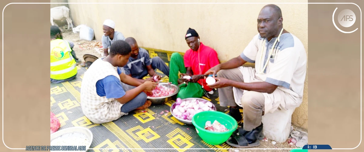 La cuisine assurée par les hommes, une tradition au Daaka de Médina Gounass