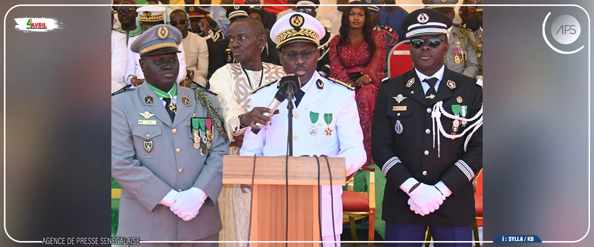 Tambacounda : le défilé civil et militaire est l’expression du sens du devoir de la jeunesse (gouverneur) 