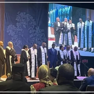 Réforme constitutionnelle : 46 organisations militent pour "un rééquilibrage effectif" des pouvoirs