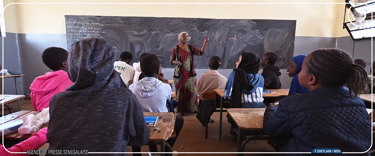 A Dakar, l’anglais cherche sa place à l’école, entre cours ludiques et déficit de moyens