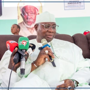 Kébémer : Moussa Bala Fofana inaugure la nouvelle esplanade de la grande mosquée d'Andoulaye