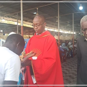 Les chrétiens invités à témoigner du respect à l’endroit de la Sainte croix