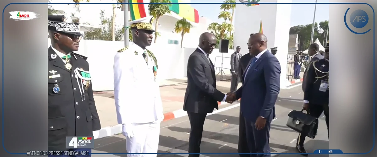 Le président du Gabon est arrivé sur la place du défilé