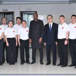 En fin de mission, quatorze médecins chinois élevés au grade de Chevalier dans l’Ordre national du lion