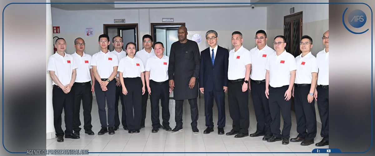 En fin de mission, quatorze médecins chinois élevés au grade de Chevalier dans l’Ordre national du lion