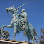 Héros national, une statue à la dimension de la stature de Lat Dior Ngoné Latyr Diop