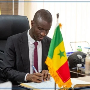 Modification du Code électoral : le ministre de l'Intérieur juge le texte "très positif"