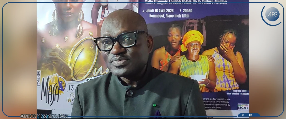 L’ambassadeur Paul Benoit Barka Sarr visite le stand du Sénégal au Masa