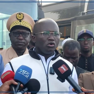 L'opération spéciale de desserte pour Pâques, plusieurs bus partis de "Baux maraîchers"