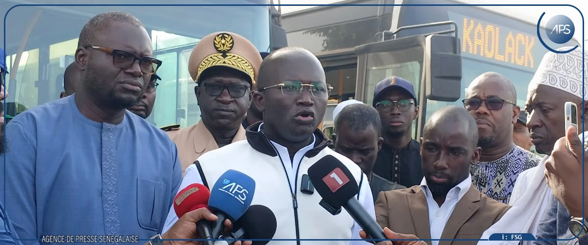 L’opération spéciale de desserte pour Pâques, plusieurs bus partis de “Baux maraîchers”