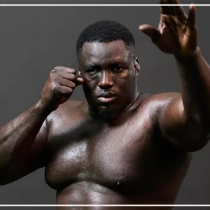 ‎Lutte : Sa Thiès bat Modou Lo et devient le nouveau ''roi des arènes''