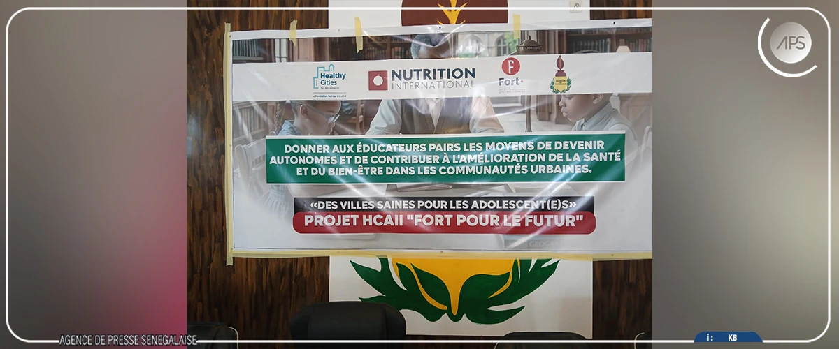 La mairie de Tivaouane offre du matériel événementiel à une association de jeunes leaders