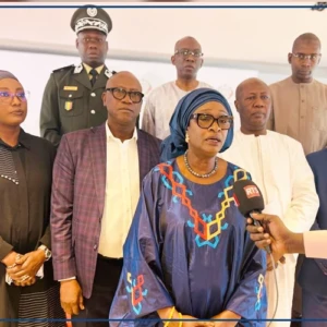 Surpopulation carcérale : Yassine Fall encourage le recours aux peines alternatives