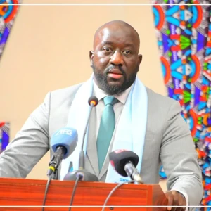 L’État veut accélérer l’autonomisation économique des entreprises de presse, selon Alioune Sall