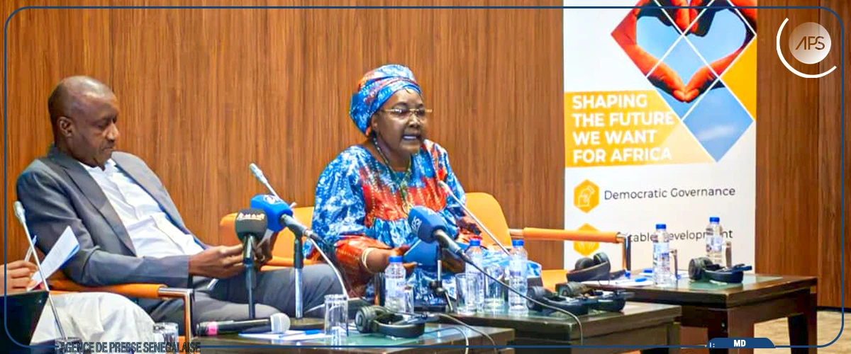 Des universitaires africains appellent à ”refonder” la démocratie et les priorités économiques du continent
