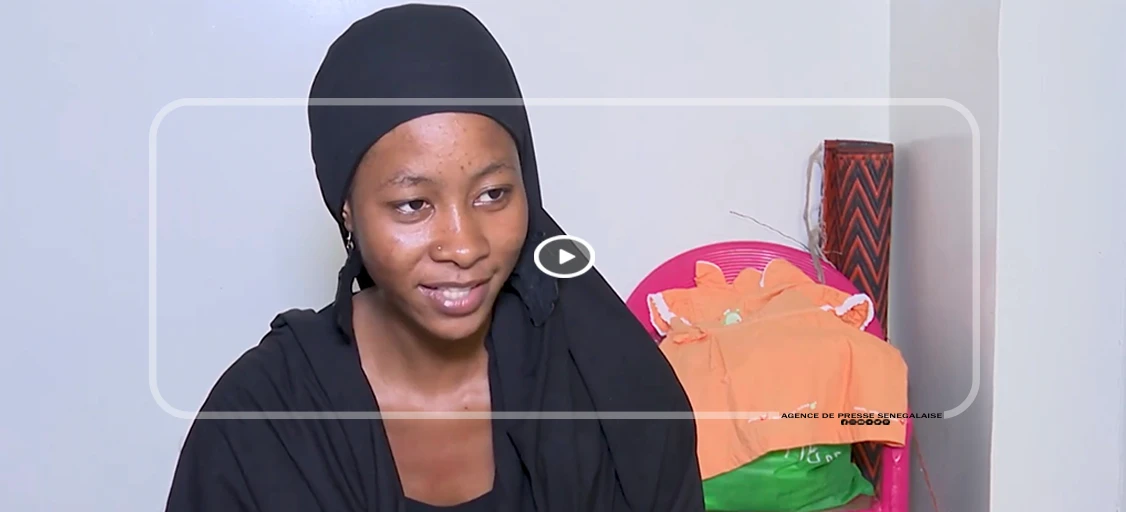Awa Kaïré, entre amphis de l’UCAD et l’art du henné, une étudiante au rythme double