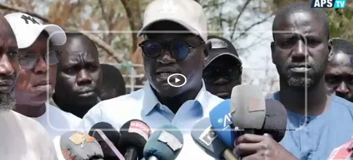 Mbour : le Dg de la SN-HLM équipe les commerçants du marché en matériel de nettoiement …