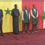 L'équipe nationale au Palais de la République pour la remise du drapeau national