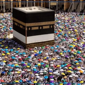 Hajj : la Mosquée Al-Haram au rythme du tawaf d’adieu