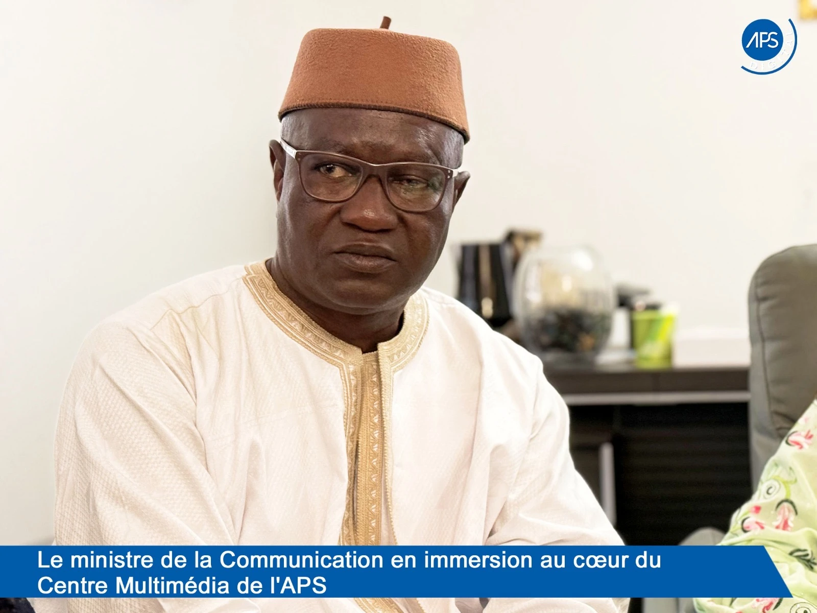 Le ministre de la Communication en immersion au cœur du Centre Multimédia de l'APS