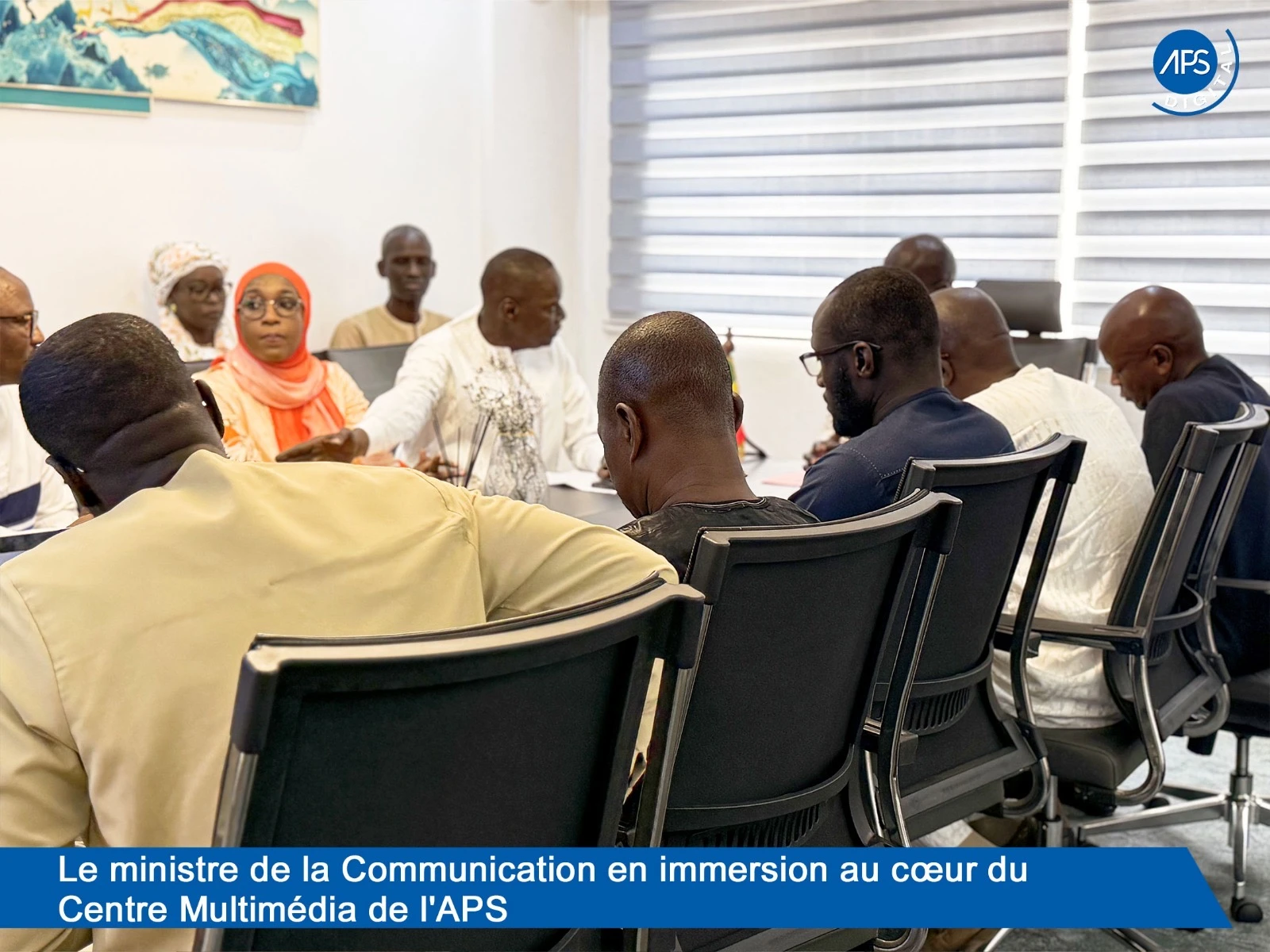 Le ministre de la Communication en immersion au cœur du Centre Multimédia de l'APS