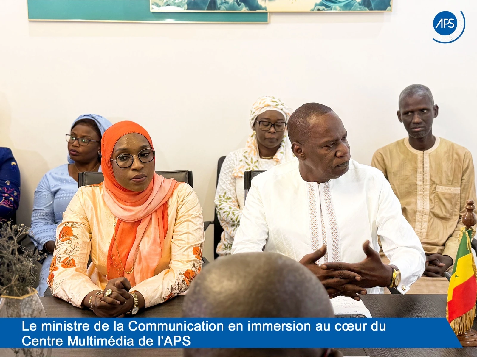Le ministre de la Communication en immersion au cœur du Centre Multimédia de l'APS