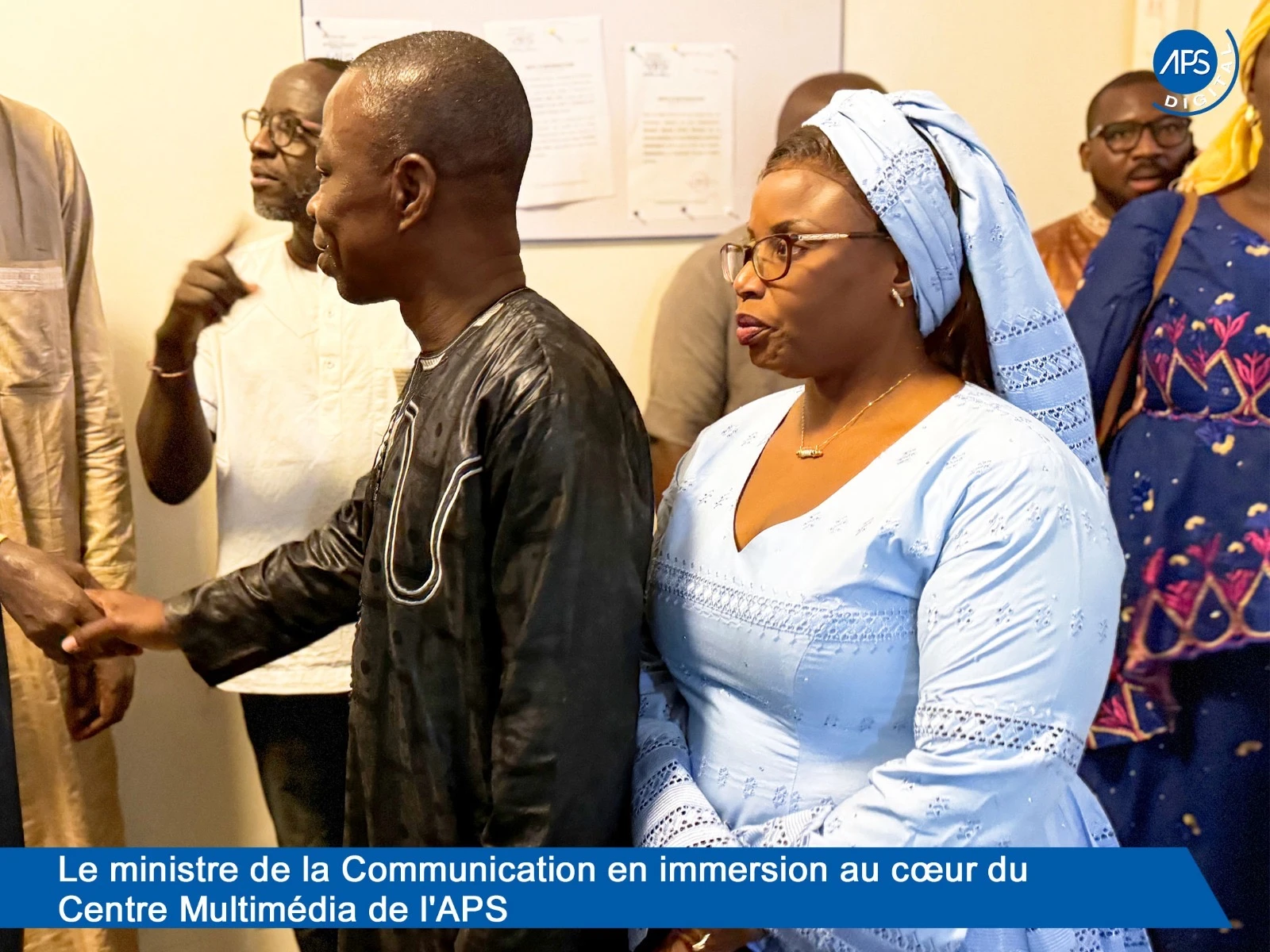 Le ministre de la Communication en immersion au cœur du Centre Multimédia de l'APS