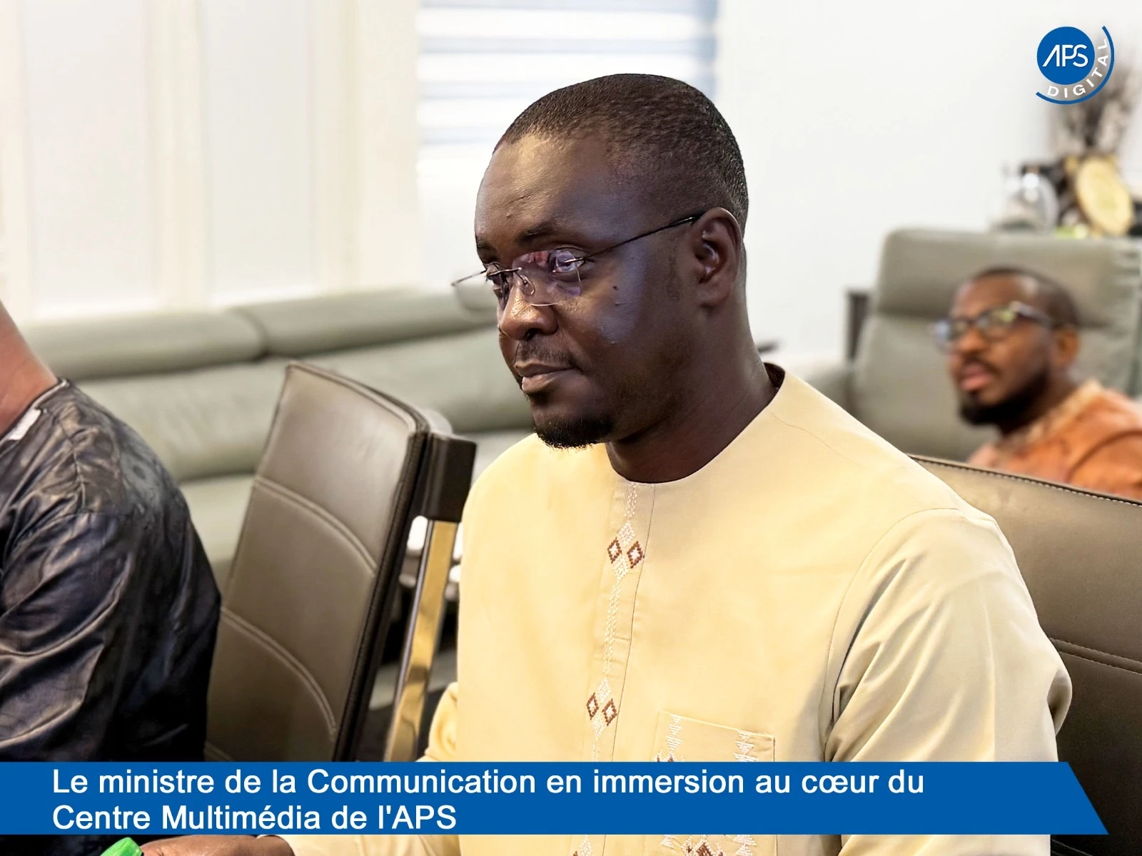 Le ministre de la Communication en immersion au cœur du Centre Multimédia de l'APS