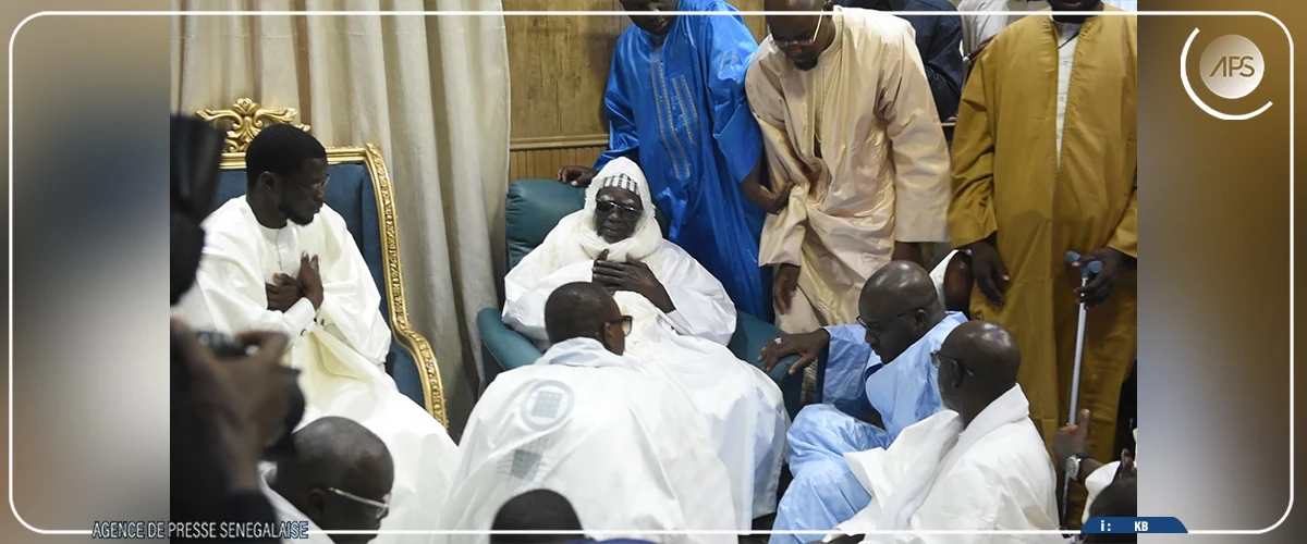 Le président Faye s’est rendu à Touba pour présenter ses condoléances suite au décès de Serigne Cheikh Saliou