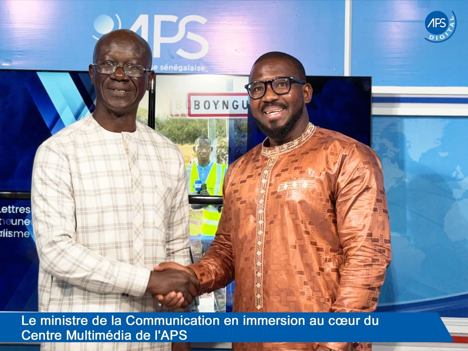 Le ministre de la Communication en immersion au cœur du Centre Multimédia de l'APS