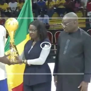 Basket D2 : l’AS Police remporte la Coupe du Maire de Dakar face à HLM BC et vise la montée