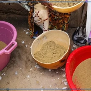 A Grand Dakar, des femmes font tourner le petit commerce du “thiéré” de Tamkharite