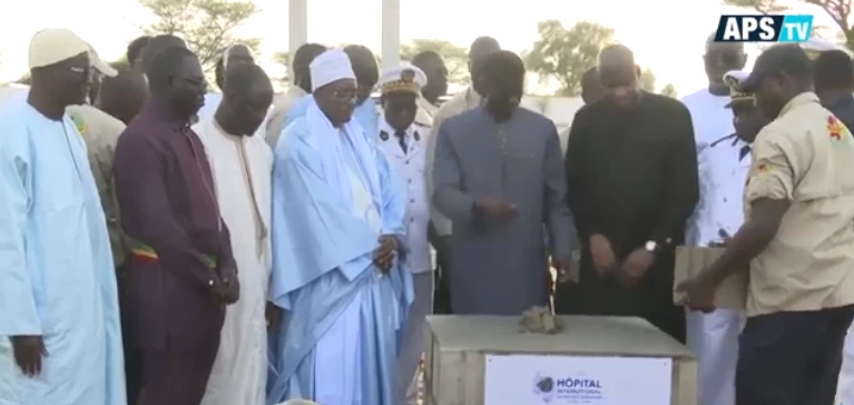 Le président Bassirou Diomaye Faye lance un hôpital privé de 32 milliards FCFA pour renforcer …