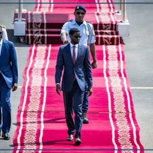Bassirou Diomaye Faye a quitté Dakar à destination de Freetown, hôte d'un sommet de la CEDEAO (officiel)