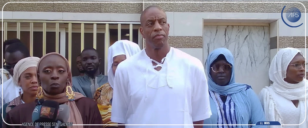 Touba : une délégation d’anciens pensionnaires de la NBA reçue par le khalife général des mourides
