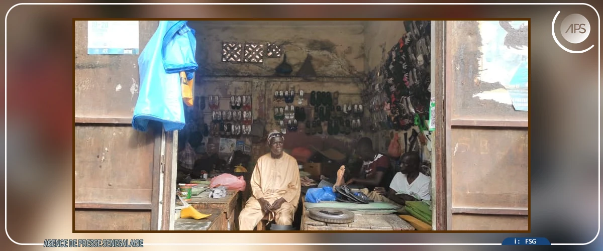 Sous le vacarme des chantiers des JOJ, les artisans de la Médina en attente de la livraison de la Maison du cuir