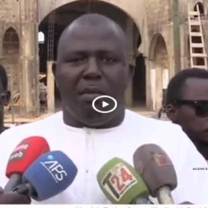 Magal de Touba :Serigne Khadim Lô Gaydel offre plusieurs dizaines de bœufs au Khalife général ...